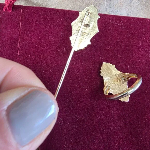 Avon 70's Kensington Ring and Pin - Picture 3 of 9